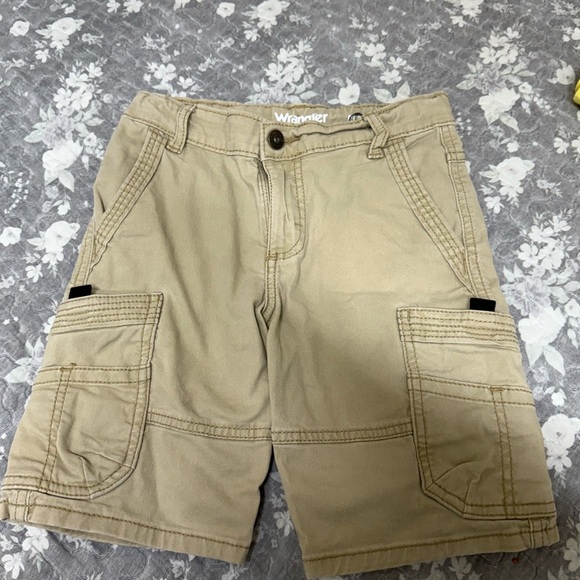 Wrangler Kids' Tan Cargo Shorts - Picture 1 of 10